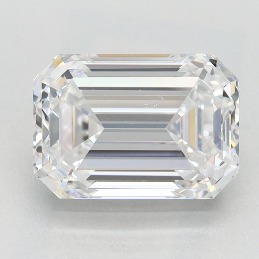 GIA Emerald 2.13ct E VVS2 - Loose Lab Diamond: GIA Emerald 2.13ct E VVS2 - Loose Lab Diamond Item Specifics: Source: This Is A Real Diamond Grown In A Lab Not Mined. Carat: 2.13 Cut: - Color: E Clarity: VVS2 Polish: EX Symmetry: EX Measurements: 8