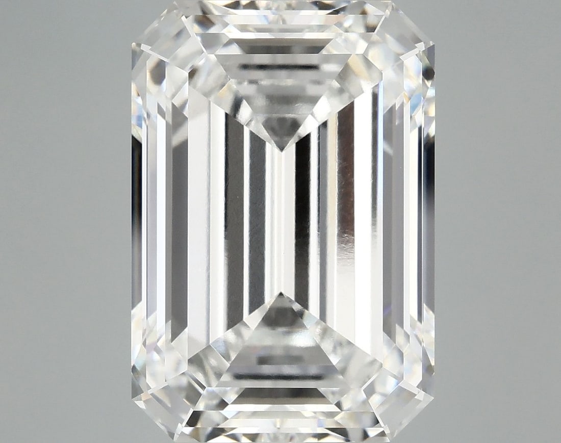 IGI Emerald 12.41ct E VVS2 - Loose Lab Diamond: IGI Emerald 12.41ct E VVS2 - Loose Lab Diamond Item Specifics: Source: This Is A Real Diamond Grown In A Lab Not Mined. Carat: 12.41 Cut: - Color: E Clarity: VVS2 Polish: EX Symmetry: EX Measurements: