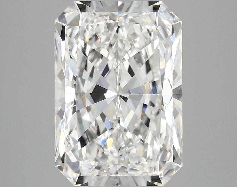 IGI Radiant 3.89ct E VVS2 - Loose Lab Diamond: IGI Radiant 3.89ct E VVS2 - Loose Lab Diamond Item Specifics: Source: This Is A Real Diamond Grown In A Lab Not Mined. Carat: 3.89 Cut: - Color: E Clarity: VVS2 Polish: EX Symmetry: EX Measurements: 1