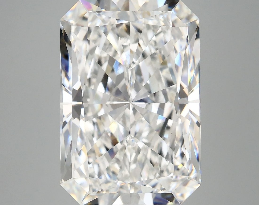 IGI Radiant 10.15ct E VVS2 - Loose Lab Diamond: IGI Radiant 10.15ct E VVS2 - Loose Lab Diamond Item Specifics: Source: This Is A Real Diamond Grown In A Lab Not Mined. Carat: 10.15 Cut: - Color: E Clarity: VVS2 Polish: EX Symmetry: EX Measurements:
