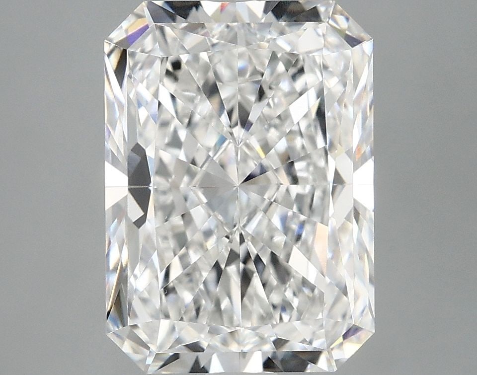IGI Radiant 4.19ct E VVS2 - Loose Lab Diamond: IGI Radiant 4.19ct E VVS2 - Loose Lab Diamond Item Specifics: Source: This Is A Real Diamond Grown In A Lab Not Mined. Carat: 4.19 Cut: - Color: E Clarity: VVS2 Polish: EX Symmetry: EX Measurements: 1