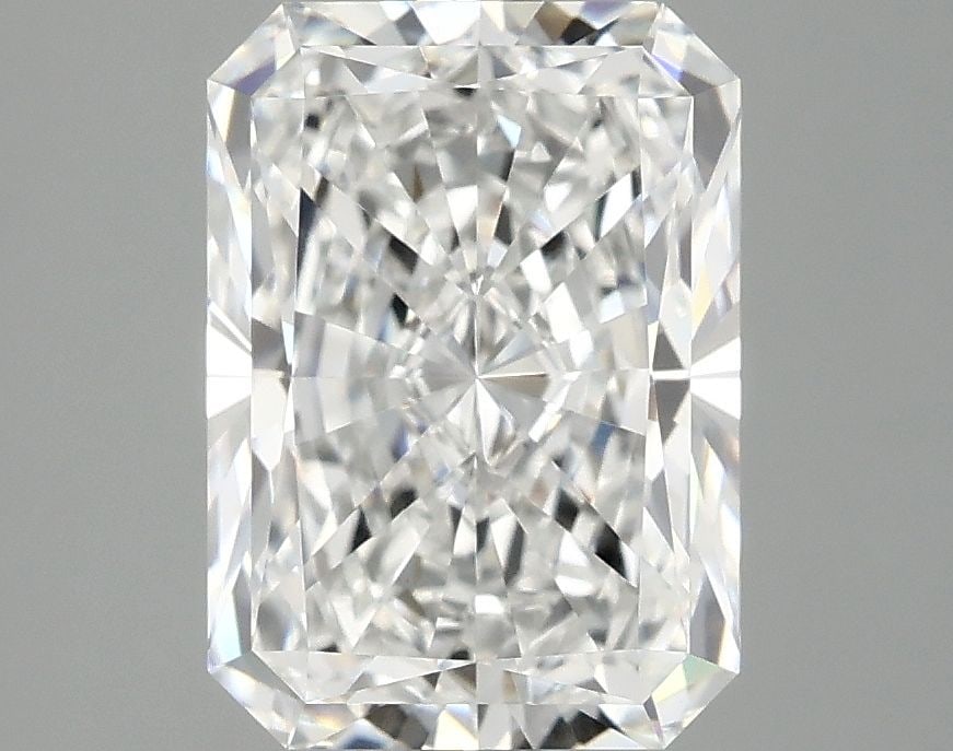 IGI Radiant 3.1ct E VVS2 - Loose Lab Diamond: IGI Radiant 3.1ct E VVS2 - Loose Lab Diamond Item Specifics: Source: This Is A Real Diamond Grown In A Lab Not Mined. Carat: 3.1 Cut: - Color: E Clarity: VVS2 Polish: EX Symmetry: EX Measurements: 10.
