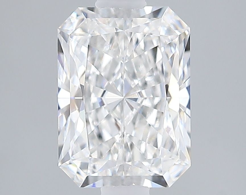GIA Radiant 1.85ct E VVS2 - Loose Lab Diamond: GIA Radiant 1.85ct E VVS2 - Loose Lab Diamond Item Specifics: Source: This Is A Real Diamond Grown In A Lab Not Mined. Carat: 1.85 Cut: - Color: E Clarity: VVS2 Polish: EX Symmetry: EX Measurements: 8