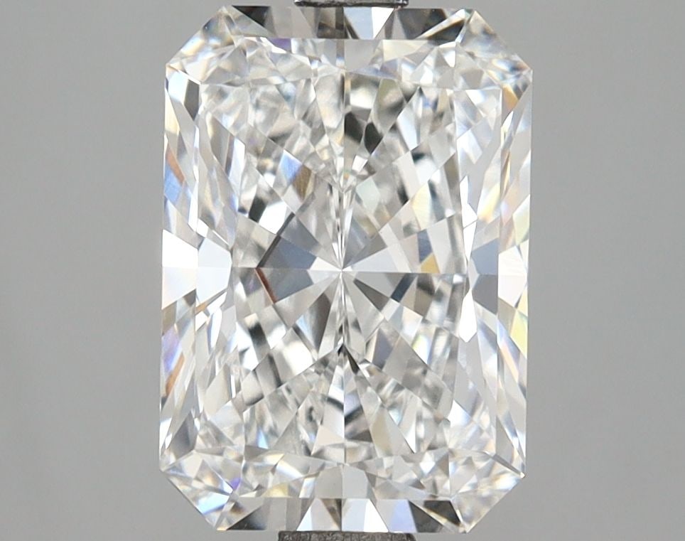 IGI Radiant 3.04ct E VVS2 - Loose Lab Diamond: IGI Radiant 3.04ct E VVS2 - Loose Lab Diamond Item Specifics: Source: This Is A Real Diamond Grown In A Lab Not Mined. Carat: 3.04 Cut: - Color: E Clarity: VVS2 Polish: EX Symmetry: EX Measurements: 1