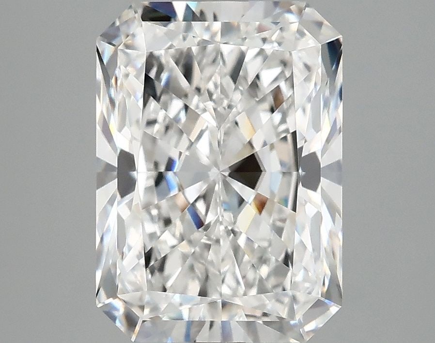 IGI Radiant 3.98ct E VVS2 - Loose Lab Diamond: IGI Radiant 3.98ct E VVS2 - Loose Lab Diamond Item Specifics: Source: This Is A Real Diamond Grown In A Lab Not Mined. Carat: 3.98 Cut: - Color: E Clarity: VVS2 Polish: EX Symmetry: EX Measurements: 1