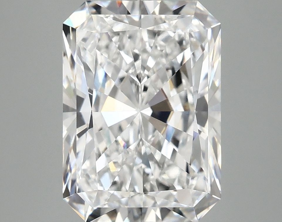 IGI Radiant 4.1ct D VVS2 - Loose Lab Diamond: IGI Radiant 4.1ct D VVS2 - Loose Lab Diamond Item Specifics: Source: This Is A Real Diamond Grown In A Lab Not Mined. Carat: 4.1 Cut: - Color: D Clarity: VVS2 Polish: EX Symmetry: EX Measurements: 11.