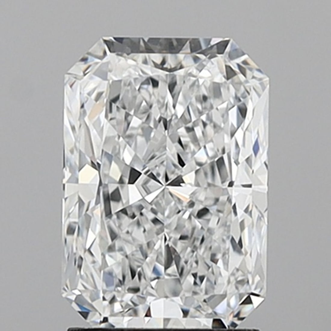 IGI Radiant 2.17ct D IF - Loose Lab Diamond: IGI Radiant 2.17ct D IF - Loose Lab Diamond Item Specifics: Source: This Is A Real Diamond Grown In A Lab Not Mined. Carat: 2.17 Cut: - Color: D Clarity: IF Polish: EX Symmetry: EX Measurements: 9.23L