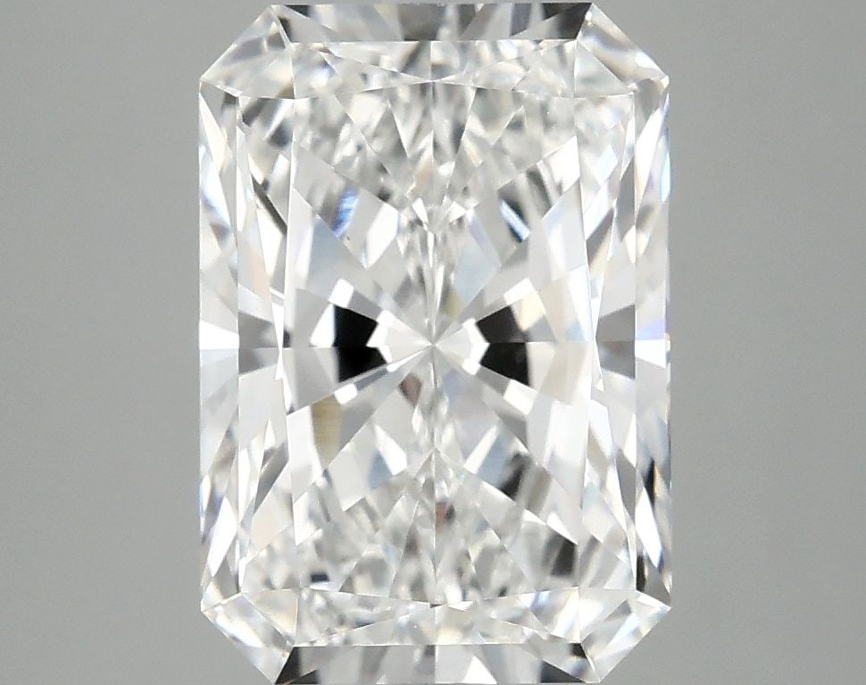 IGI Radiant 4.09ct E VVS2 - Loose Lab Diamond: IGI Radiant 4.09ct E VVS2 - Loose Lab Diamond Item Specifics: Source: This Is A Real Diamond Grown In A Lab Not Mined. Carat: 4.09 Cut: - Color: E Clarity: VVS2 Polish: EX Symmetry: EX Measurements: 1