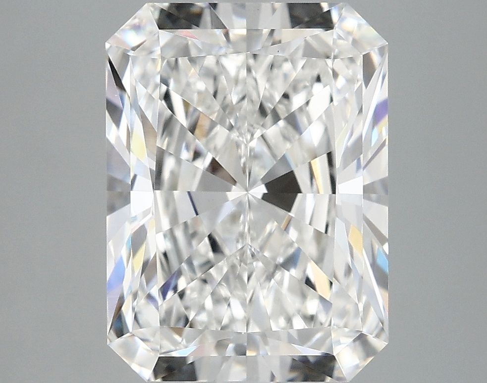 IGI Radiant 4.68ct E VVS2 - Loose Lab Diamond: IGI Radiant 4.68ct E VVS2 - Loose Lab Diamond Item Specifics: Source: This Is A Real Diamond Grown In A Lab Not Mined. Carat: 4.68 Cut: - Color: E Clarity: VVS2 Polish: EX Symmetry: EX Measurements: 1