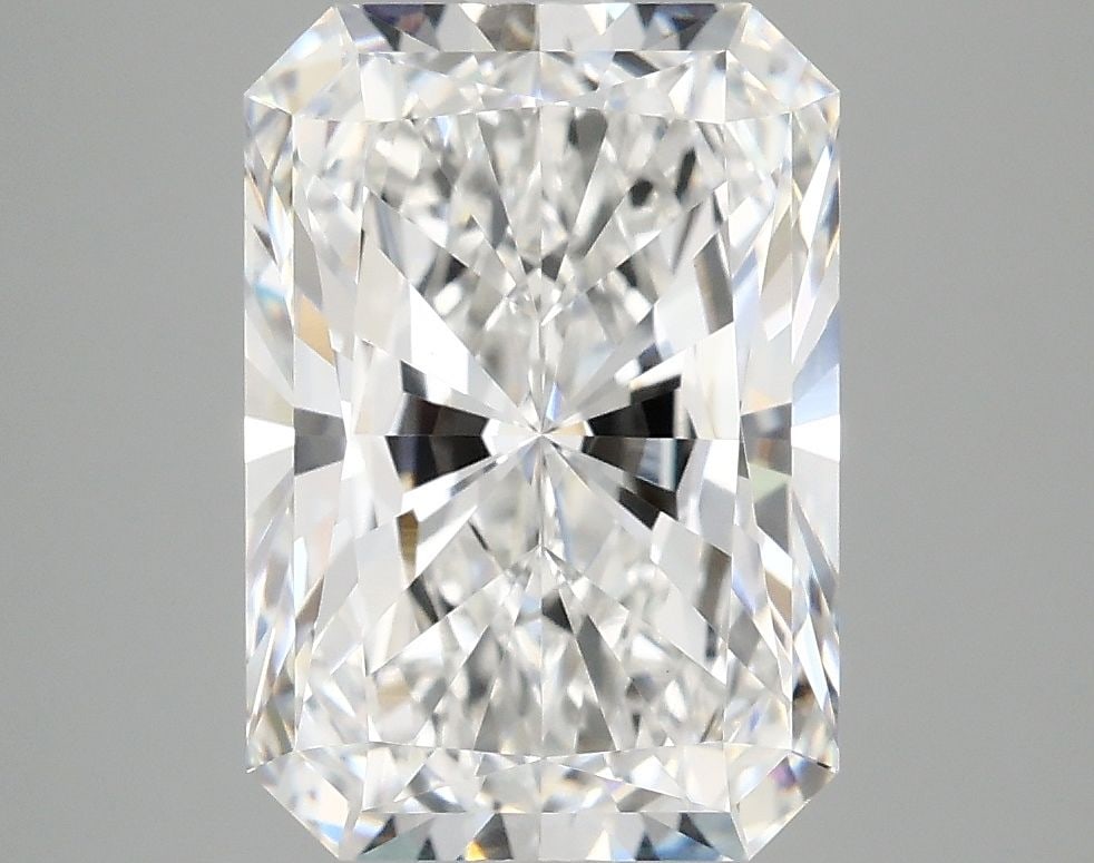 IGI Radiant 4.15ct E VVS2 - Loose Lab Diamond: IGI Radiant 4.15ct E VVS2 - Loose Lab Diamond Item Specifics: Source: This Is A Real Diamond Grown In A Lab Not Mined. Carat: 4.15 Cut: - Color: E Clarity: VVS2 Polish: EX Symmetry: EX Measurements: 1
