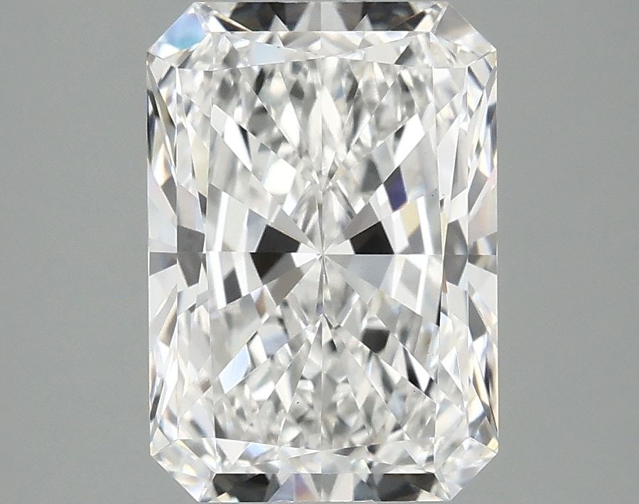 IGI Radiant 3.08ct E VVS2 - Loose Lab Diamond: IGI Radiant 3.08ct E VVS2 - Loose Lab Diamond Item Specifics: Source: This Is A Real Diamond Grown In A Lab Not Mined. Carat: 3.08 Cut: - Color: E Clarity: VVS2 Polish: EX Symmetry: EX Measurements: 1