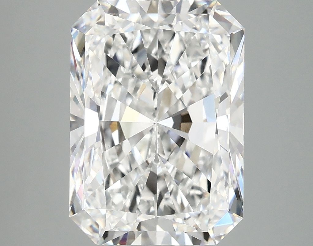IGI Radiant 4.9ct D VVS2 - Loose Lab Diamond: IGI Radiant 4.9ct D VVS2 - Loose Lab Diamond Item Specifics: Source: This Is A Real Diamond Grown In A Lab Not Mined. Carat: 4.9 Cut: - Color: D Clarity: VVS2 Polish: EX Symmetry: EX Measurements: 11.