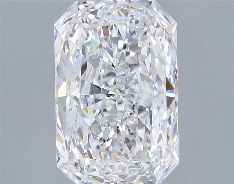 IGI Radiant 2.59ct E VVS2 - Loose Lab Diamond: IGI Radiant 2.59ct E VVS2 - Loose Lab Diamond Item Specifics: Source: This Is A Real Diamond Grown In A Lab Not Mined. Carat: 2.59 Cut: - Color: E Clarity: VVS2 Polish: EX Symmetry: EX Measurements: 1