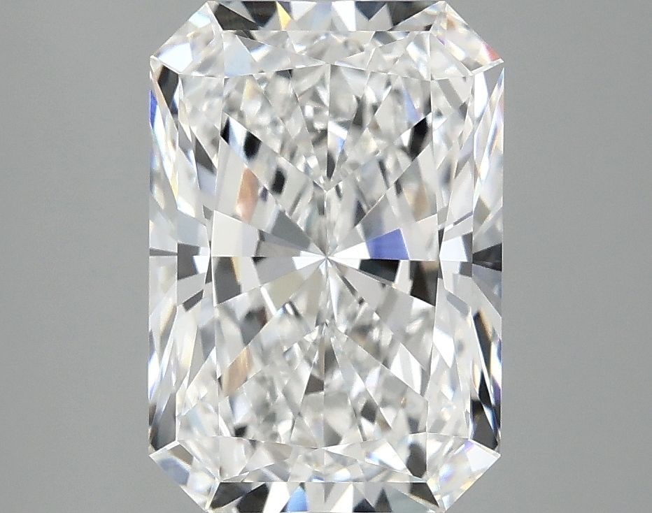 IGI Radiant 3.48ct E VVS2 - Loose Lab Diamond: IGI Radiant 3.48ct E VVS2 - Loose Lab Diamond Item Specifics: Source: This Is A Real Diamond Grown In A Lab Not Mined. Carat: 3.48 Cut: - Color: E Clarity: VVS2 Polish: EX Symmetry: EX Measurements: 1