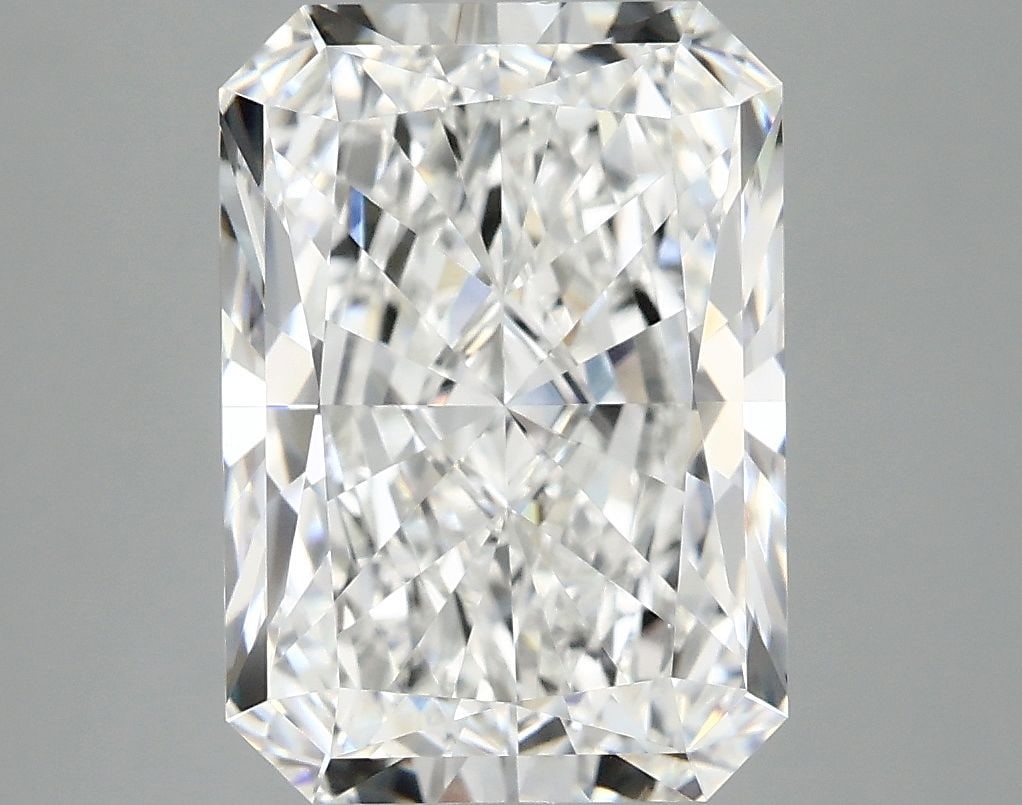 IGI Radiant 4.8ct E VVS2 - Loose Lab Diamond: IGI Radiant 4.8ct E VVS2 - Loose Lab Diamond Item Specifics: Source: This Is A Real Diamond Grown In A Lab Not Mined. Carat: 4.8 Cut: - Color: E Clarity: VVS2 Polish: EX Symmetry: EX Measurements: 11.