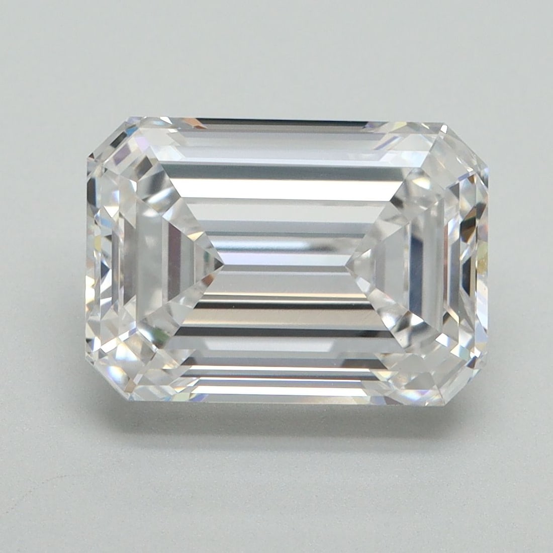 IGI Emerald 4.21ct D VVS2 - Loose Lab Diamond: IGI Emerald 4.21ct D VVS2 - Loose Lab Diamond Item Specifics: Source: This Is A Real Diamond Grown In A Lab Not Mined. Carat: 4.21 Cut: - Color: D Clarity: VVS2 Polish: EX Symmetry: EX Measurements: 1