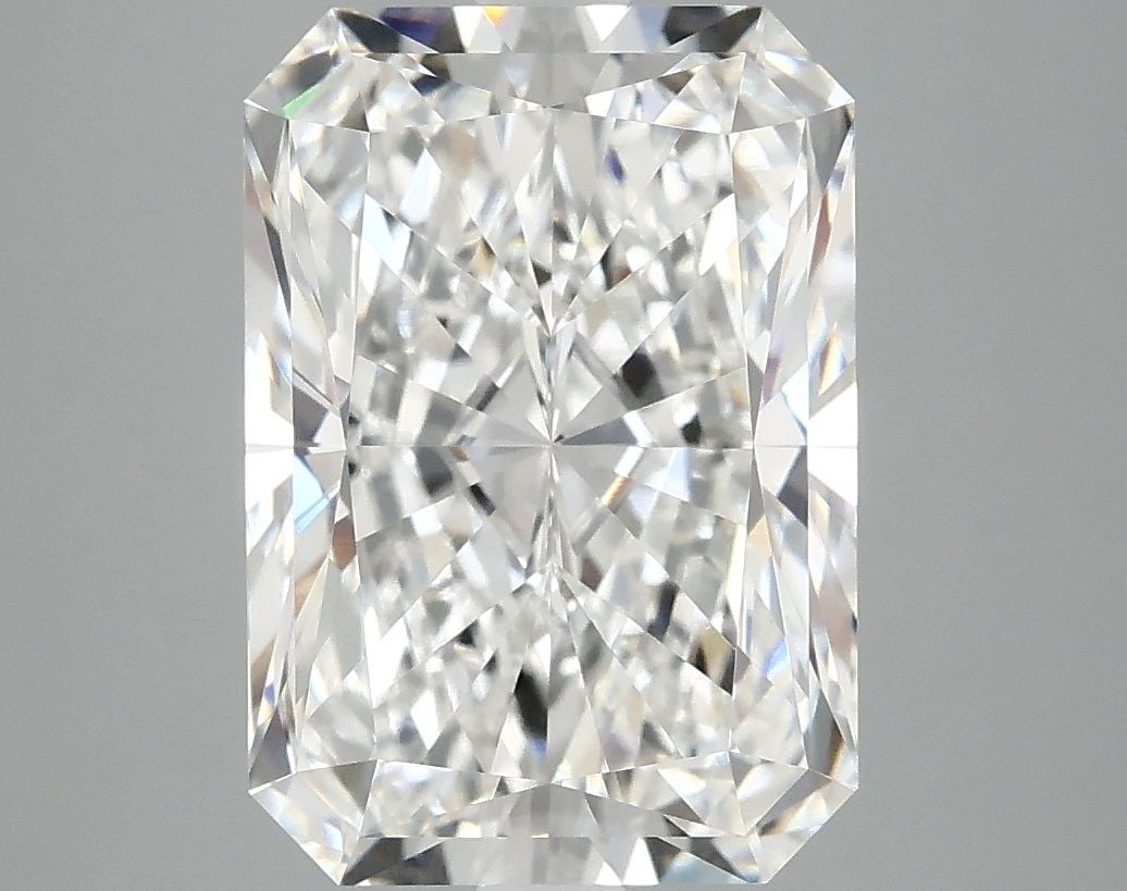 IGI Radiant 4.97ct E VVS2 - Loose Lab Diamond: IGI Radiant 4.97ct E VVS2 - Loose Lab Diamond Item Specifics: Source: This Is A Real Diamond Grown In A Lab Not Mined. Carat: 4.97 Cut: - Color: E Clarity: VVS2 Polish: EX Symmetry: EX Measurements: 1