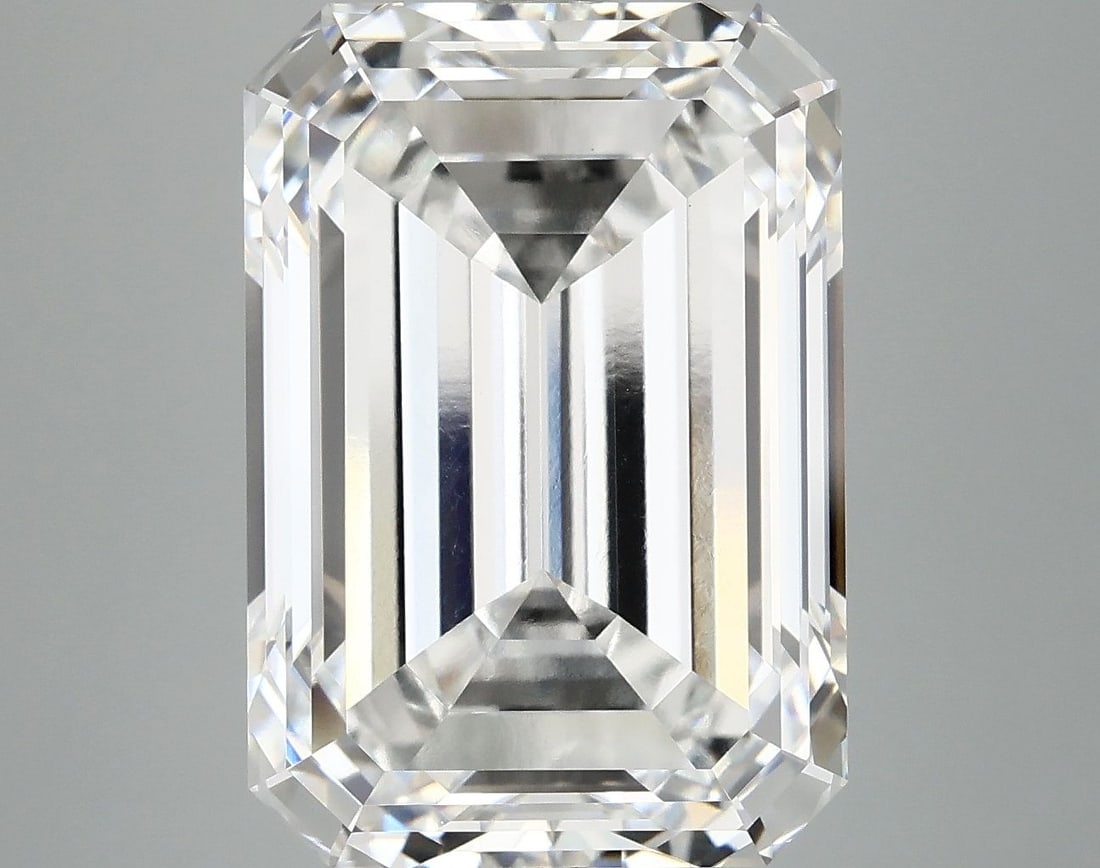 IGI Emerald 10.63ct E VVS2 - Loose Lab Diamond: IGI Emerald 10.63ct E VVS2 - Loose Lab Diamond Item Specifics: Source: This Is A Real Diamond Grown In A Lab Not Mined. Carat: 10.63 Cut: - Color: E Clarity: VVS2 Polish: EX Symmetry: EX Measurements: