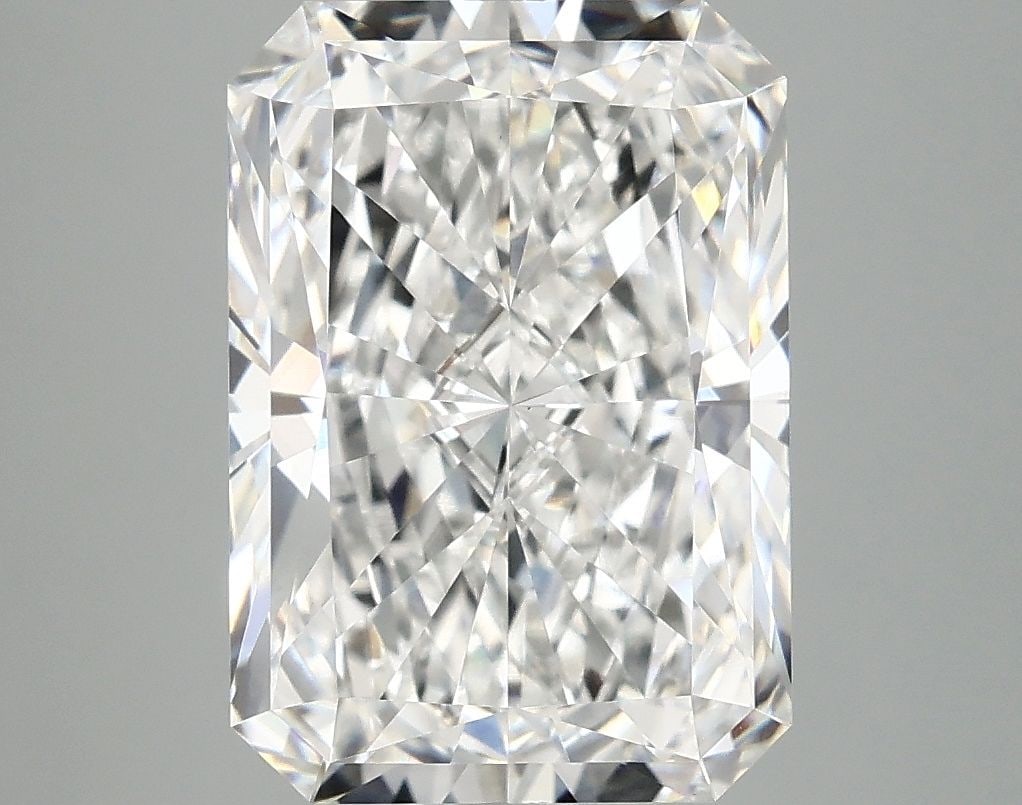 IGI Radiant 4.97ct E VVS2 - Loose Lab Diamond: IGI Radiant 4.97ct E VVS2 - Loose Lab Diamond Item Specifics: Source: This Is A Real Diamond Grown In A Lab Not Mined. Carat: 4.97 Cut: - Color: E Clarity: VVS2 Polish: EX Symmetry: EX Measurements: 1