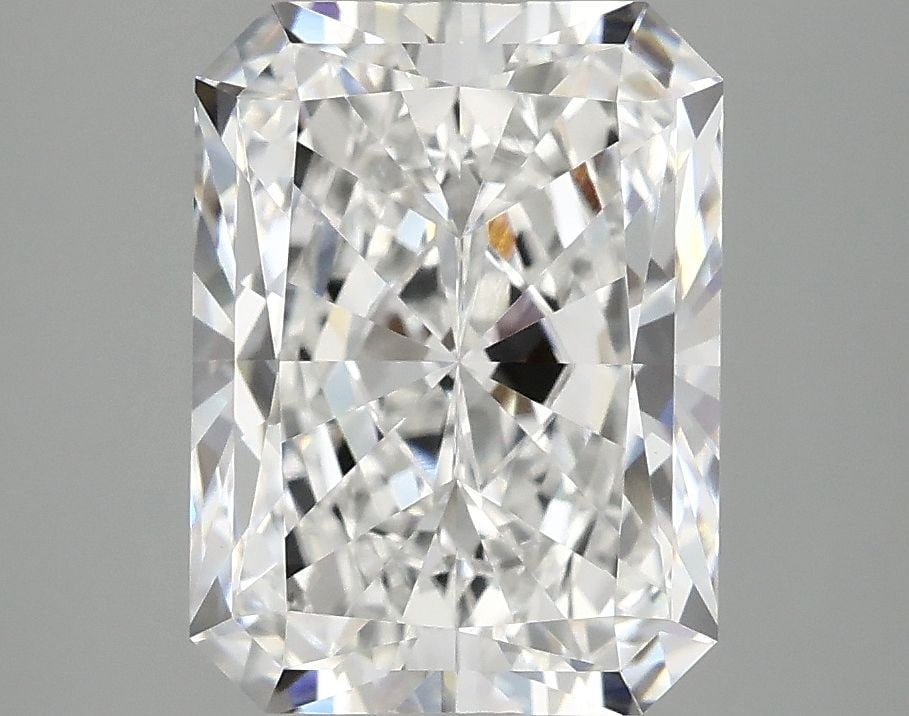 IGI Radiant 3.73ct E VVS2 - Loose Lab Diamond: IGI Radiant 3.73ct E VVS2 - Loose Lab Diamond Item Specifics: Source: This Is A Real Diamond Grown In A Lab Not Mined. Carat: 3.73 Cut: - Color: E Clarity: VVS2 Polish: EX Symmetry: EX Measurements: 1
