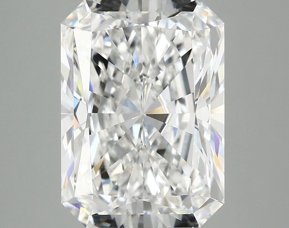 IGI Radiant 4.04ct E VVS2 - Loose Lab Diamond: IGI Radiant 4.04ct E VVS2 - Loose Lab Diamond Item Specifics: Source: This Is A Real Diamond Grown In A Lab Not Mined. Carat: 4.04 Cut: - Color: E Clarity: VVS2 Polish: EX Symmetry: EX Measurements: 1