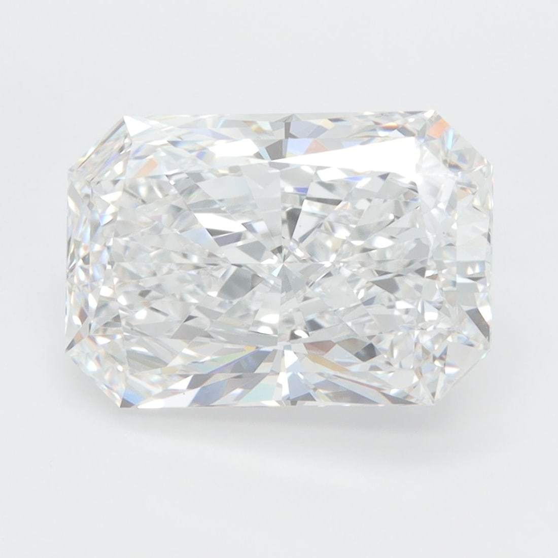 IGI Radiant 4.35ct E VVS1 - Loose Lab Diamond: IGI Radiant 4.35ct E VVS1 - Loose Lab Diamond Item Specifics: Source: This Is A Real Diamond Grown In A Lab Not Mined. Carat: 4.35 Cut: - Color: E Clarity: VVS1 Polish: EX Symmetry: EX Measurements: 1