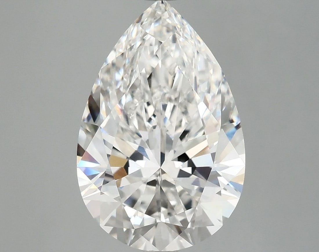 IGI Pear 4.56ct E VVS2 - Loose Lab Diamond: IGI Pear 4.56ct E VVS2 - Loose Lab Diamond Item Specifics: Source: This Is A Real Diamond Grown In A Lab Not Mined. Carat: 4.56 Cut: - Color: E Clarity: VVS2 Polish: EX Symmetry: EX Measurements: 14.2