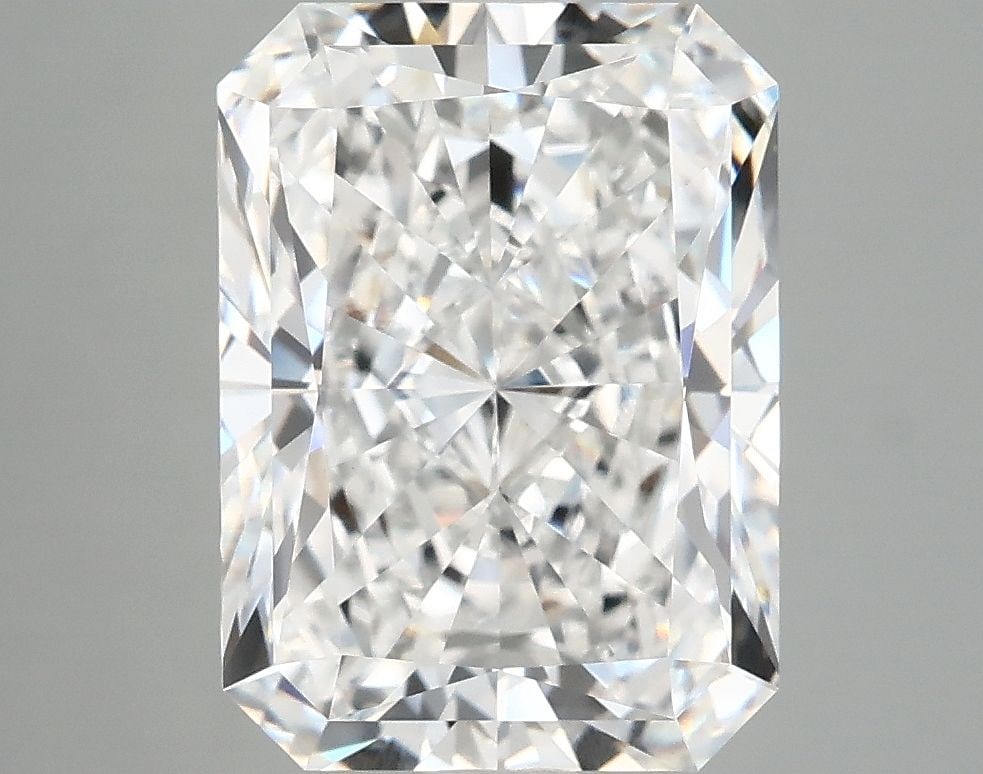 IGI Radiant 4.83ct E VVS2 - Loose Lab Diamond: IGI Radiant 4.83ct E VVS2 - Loose Lab Diamond Item Specifics: Source: This Is A Real Diamond Grown In A Lab Not Mined. Carat: 4.83 Cut: - Color: E Clarity: VVS2 Polish: EX Symmetry: EX Measurements: 1
