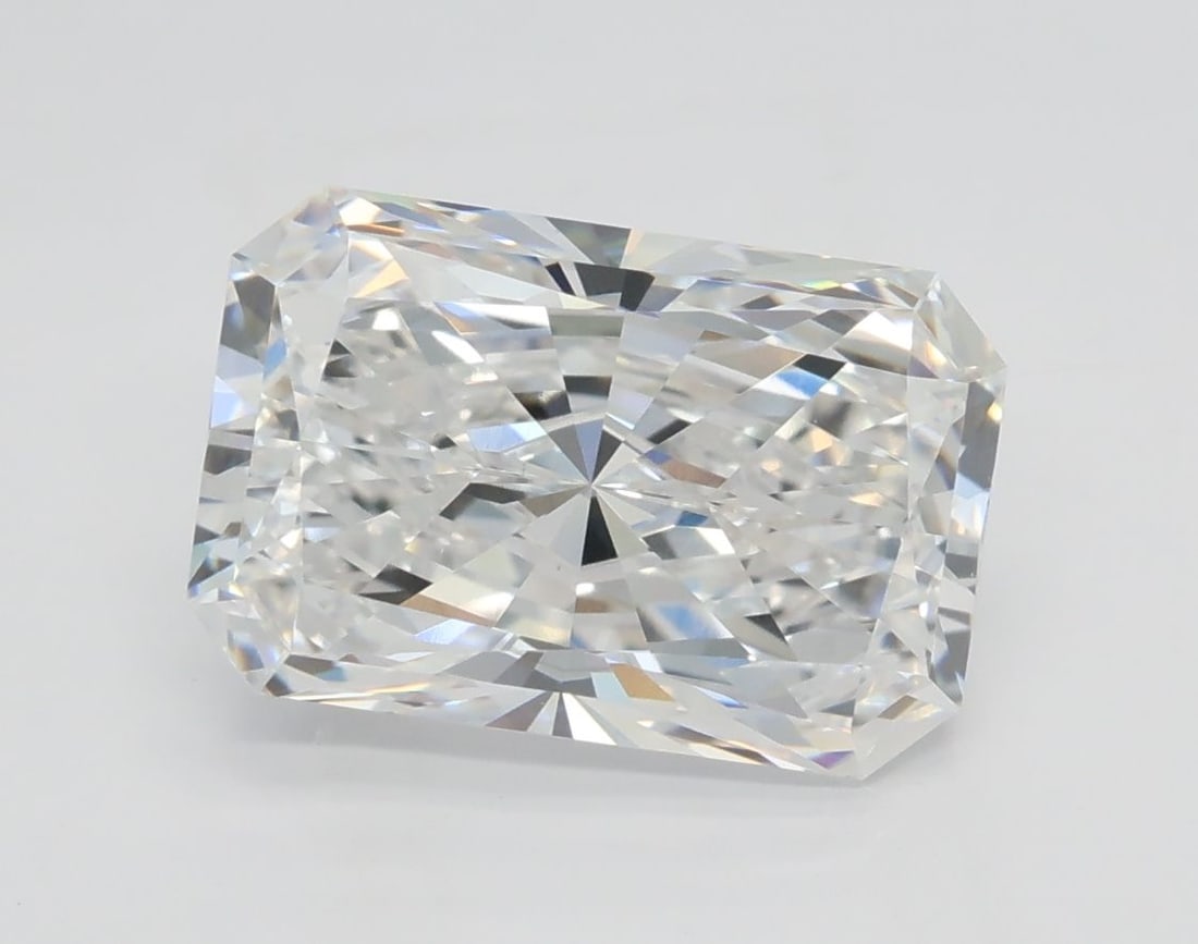 GIA Radiant 2.54ct D VVS2 - Loose Lab Diamond: GIA Radiant 2.54ct D VVS2 - Loose Lab Diamond Item Specifics: Source: This Is A Real Diamond Grown In A Lab Not Mined. Carat: 2.54 Cut: - Color: D Clarity: VVS2 Polish: EX Symmetry: EX Measurements: 1