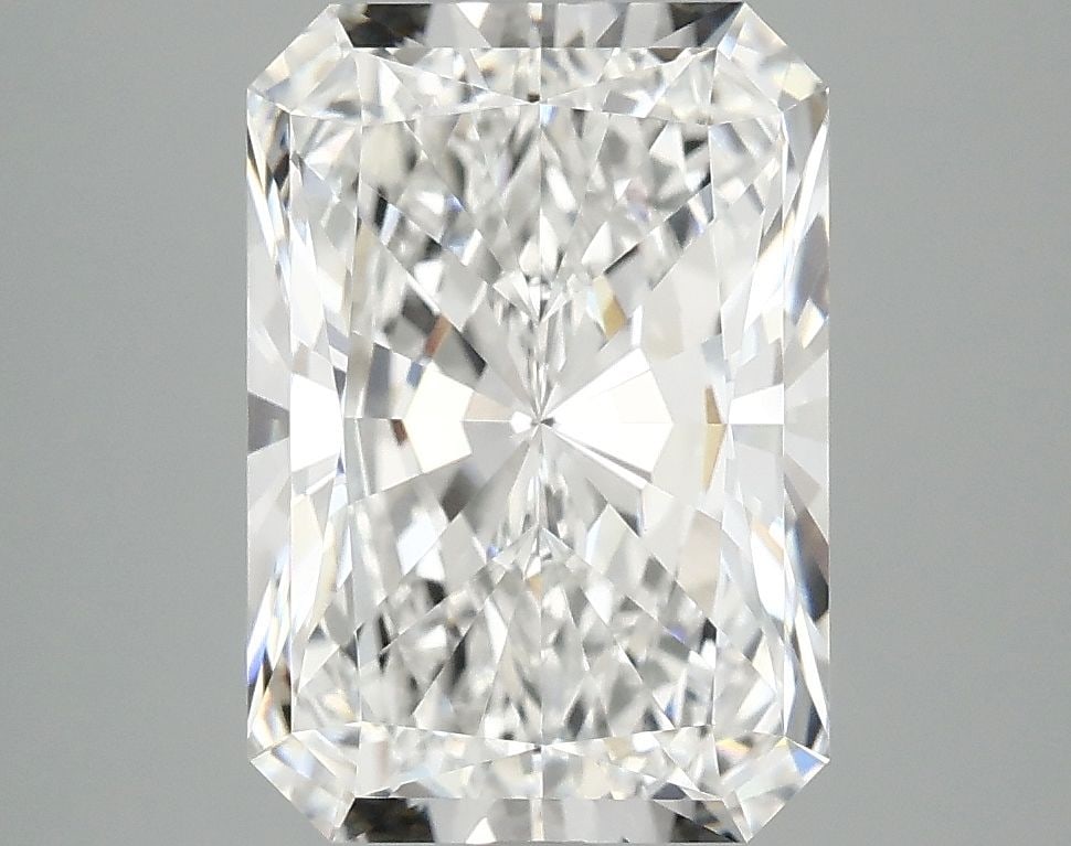 IGI Radiant 4.04ct E VVS2 - Loose Lab Diamond: IGI Radiant 4.04ct E VVS2 - Loose Lab Diamond Item Specifics: Source: This Is A Real Diamond Grown In A Lab Not Mined. Carat: 4.04 Cut: - Color: E Clarity: VVS2 Polish: EX Symmetry: EX Measurements: 1