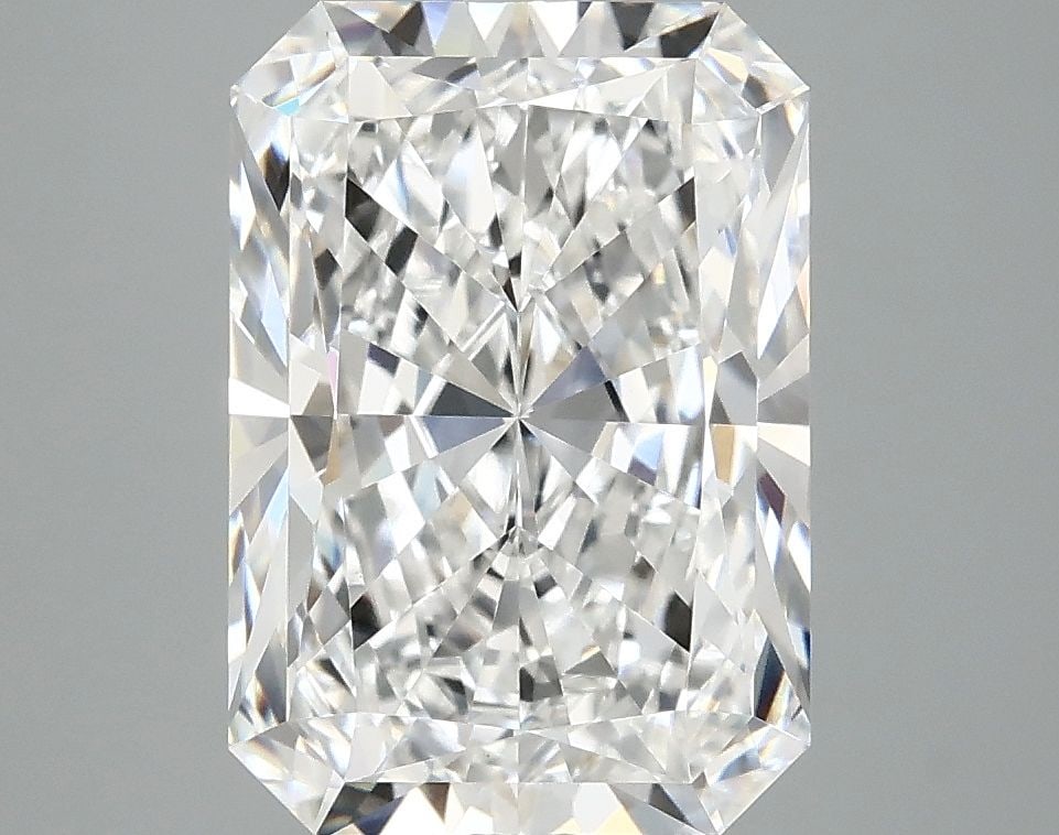 IGI Radiant 4.18ct E VVS2 - Loose Lab Diamond: IGI Radiant 4.18ct E VVS2 - Loose Lab Diamond Item Specifics: Source: This Is A Real Diamond Grown In A Lab Not Mined. Carat: 4.18 Cut: - Color: E Clarity: VVS2 Polish: EX Symmetry: EX Measurements: