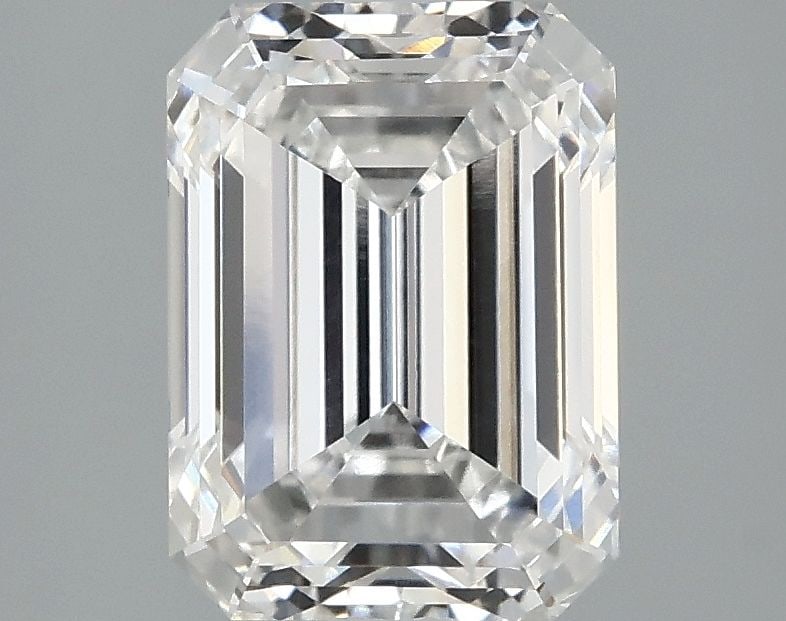 IGI Emerald 2.57ct E VVS2 - Loose Lab Diamond: IGI Emerald 2.57ct E VVS2 - Loose Lab Diamond Item Specifics: Source: This Is A Real Diamond Grown In A Lab Not Mined. Carat: 2.57 Cut: - Color: E Clarity: VVS2 Polish: EX Symmetry: EX Measurements: 8