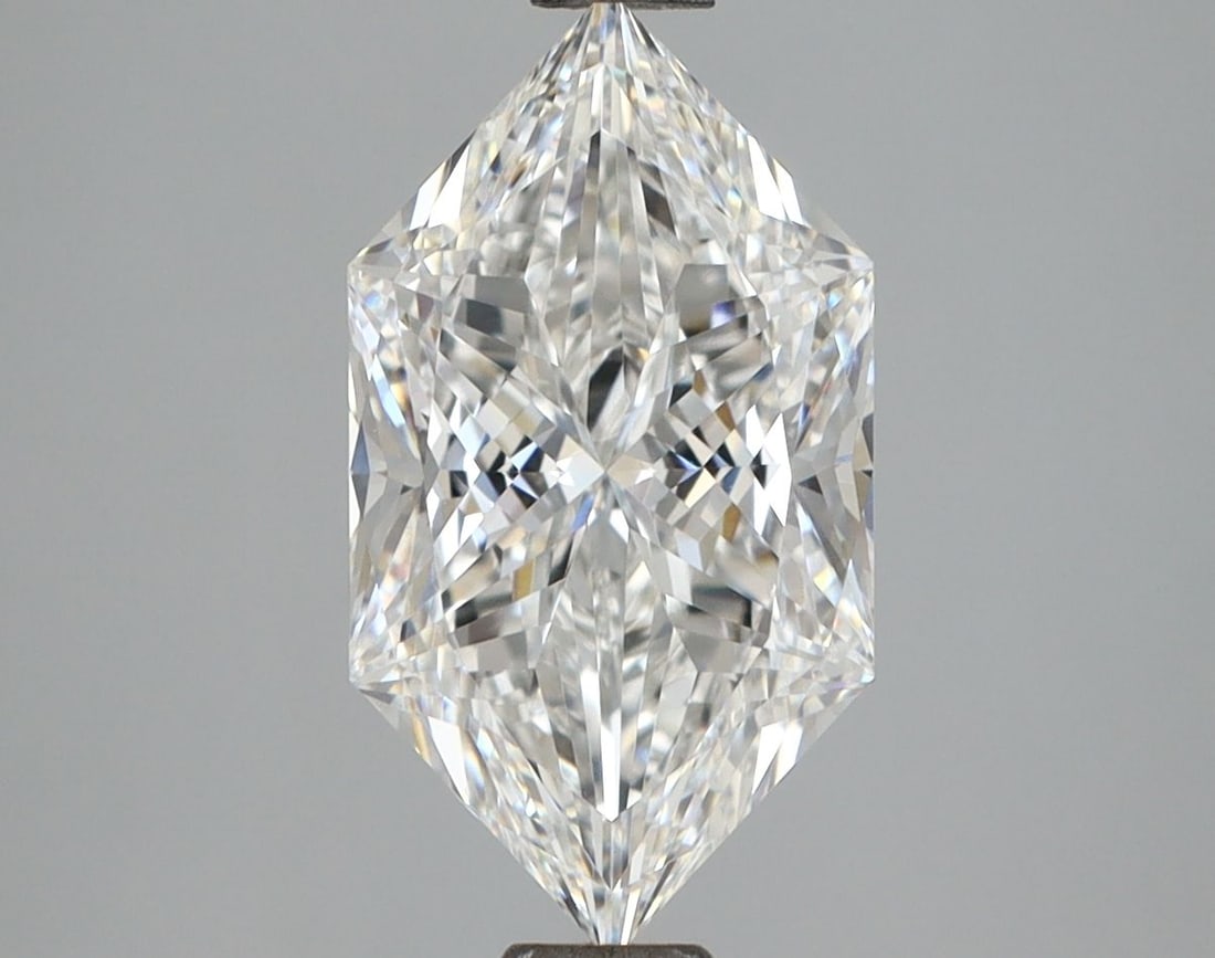 IGI Hexagonal 2.78ct E VVS2 - Loose Lab Diamond: IGI Hexagonal 2.78ct E VVS2 - Loose Lab Diamond Item Specifics: Source: This Is A Real Diamond Grown In A Lab Not Mined. Carat: 2.78 Cut: - Color: E Clarity: VVS2 Polish: EX Symmetry: EX Measurements:
