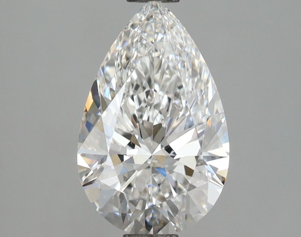 IGI Pear 2.1ct E VVS2 - Loose Lab Diamond: IGI Pear 2.1ct E VVS2 - Loose Lab Diamond Item Specifics: Source: This Is A Real Diamond Grown In A Lab Not Mined. Carat: 2.1 Cut: - Color: E Clarity: VVS2 Polish: EX Symmetry: EX Measurements: 11.29L