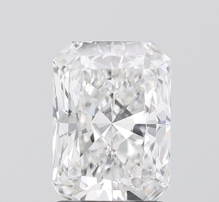 IGI Radiant 1.91ct E VVS2 - Loose Lab Diamond: IGI Radiant 1.91ct E VVS2 - Loose Lab Diamond Item Specifics: Source: This Is A Real Diamond Grown In A Lab Not Mined. Carat: 1.91 Cut: - Color: E Clarity: VVS2 Polish: EX Symmetry: EX Measurements: 8