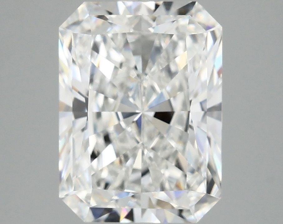 IGI Radiant 3.1ct E VVS2 - Loose Lab Diamond: IGI Radiant 3.1ct E VVS2 - Loose Lab Diamond Item Specifics: Source: This Is A Real Diamond Grown In A Lab Not Mined. Carat: 3.1 Cut: - Color: E Clarity: VVS2 Polish: EX Symmetry: EX Measurements: 9.9
