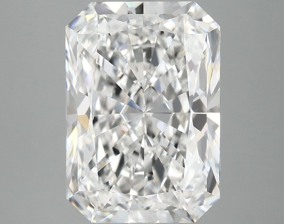 IGI Radiant 4.14ct E VVS2 - Loose Lab Diamond: IGI Radiant 4.14ct E VVS2 - Loose Lab Diamond Item Specifics: Source: This Is A Real Diamond Grown In A Lab Not Mined. Carat: 4.14 Cut: - Color: E Clarity: VVS2 Polish: EX Symmetry: EX Measurements: