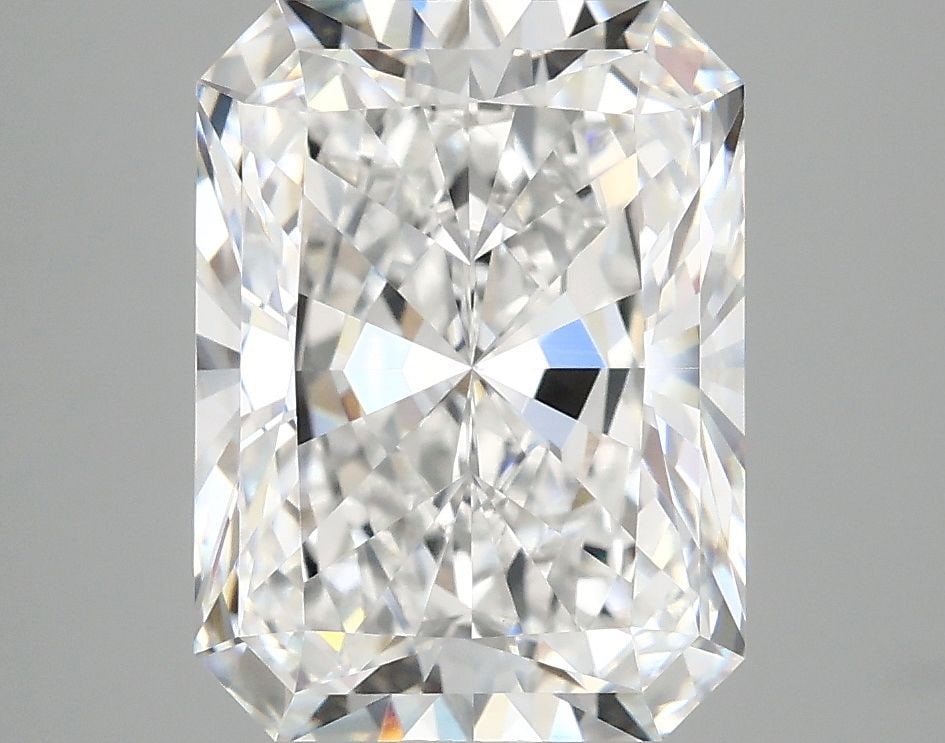 IGI Radiant 4.18ct E VVS2 - Loose Lab Diamond: IGI Radiant 4.18ct E VVS2 - Loose Lab Diamond Item Specifics: Source: This Is A Real Diamond Grown In A Lab Not Mined. Carat: 4.18 Cut: - Color: E Clarity: VVS2 Polish: EX Symmetry: EX Measurements: 1