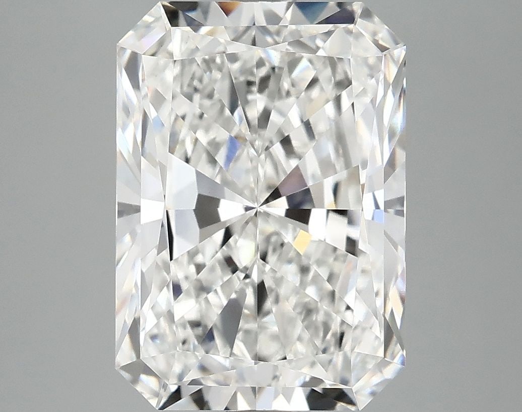 IGI Radiant 4.96ct E VVS2 - Loose Lab Diamond: IGI Radiant 4.96ct E VVS2 - Loose Lab Diamond Item Specifics: Source: This Is A Real Diamond Grown In A Lab Not Mined. Carat: 4.96 Cut: - Color: E Clarity: VVS2 Polish: EX Symmetry: EX Measurements: 1