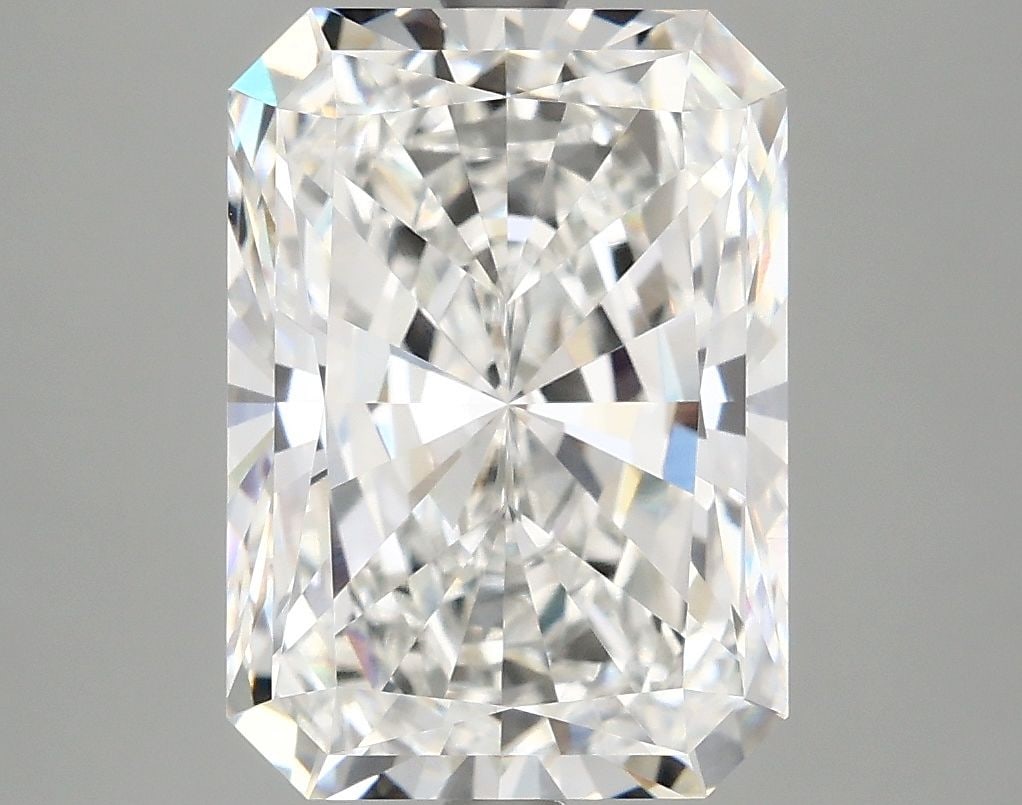 IGI Radiant 4.75ct E VVS2 - Loose Lab Diamond: IGI Radiant 4.75ct E VVS2 - Loose Lab Diamond Item Specifics: Source: This Is A Real Diamond Grown In A Lab Not Mined. Carat: 4.75 Cut: - Color: E Clarity: VVS2 Polish: EX Symmetry: EX Measurements:
