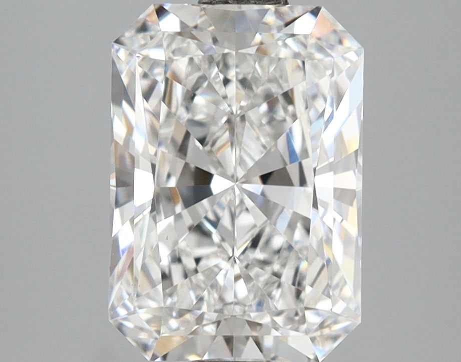 IGI Radiant 2.59ct E VVS2 - Loose Lab Diamond: IGI Radiant 2.59ct E VVS2 - Loose Lab Diamond Item Specifics: Source: This Is A Real Diamond Grown In A Lab Not Mined. Carat: 2.59 Cut: - Color: E Clarity: VVS2 Polish: EX Symmetry: EX Measurements: 9