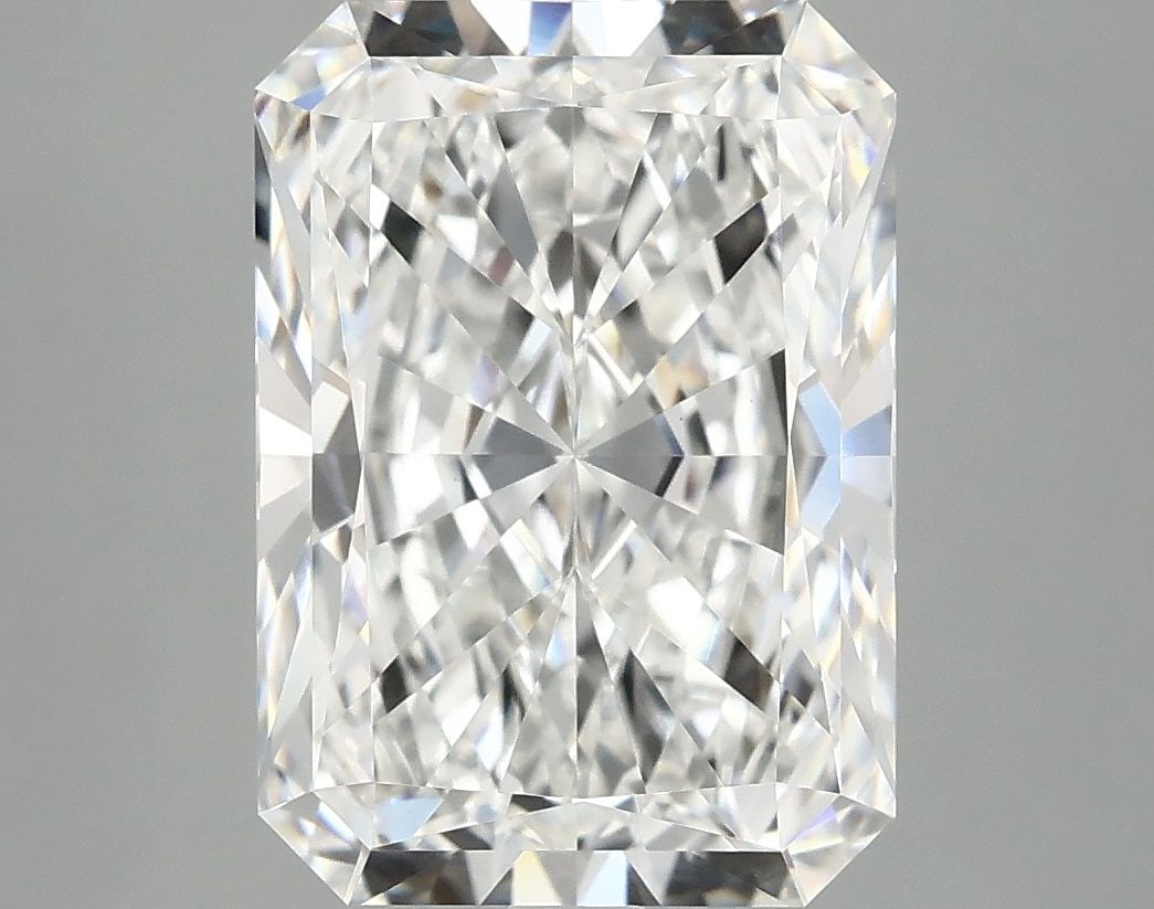 IGI Radiant 4.99ct E VVS2 - Loose Lab Diamond: IGI Radiant 4.99ct E VVS2 - Loose Lab Diamond Item Specifics: Source: This Is A Real Diamond Grown In A Lab Not Mined. Carat: 4.99 Cut: - Color: E Clarity: VVS2 Polish: EX Symmetry: EX Measurements: 1