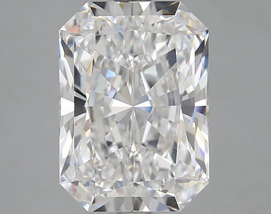 GIA Radiant 3.84ct D VVS2 - Loose Lab Diamond: GIA Radiant 3.84ct D VVS2 - Loose Lab Diamond Item Specifics: Source: This Is A Real Diamond Grown In A Lab Not Mined. Carat: 3.84 Cut: - Color: D Clarity: VVS2 Polish: EX Symmetry: EX Measurements: 1