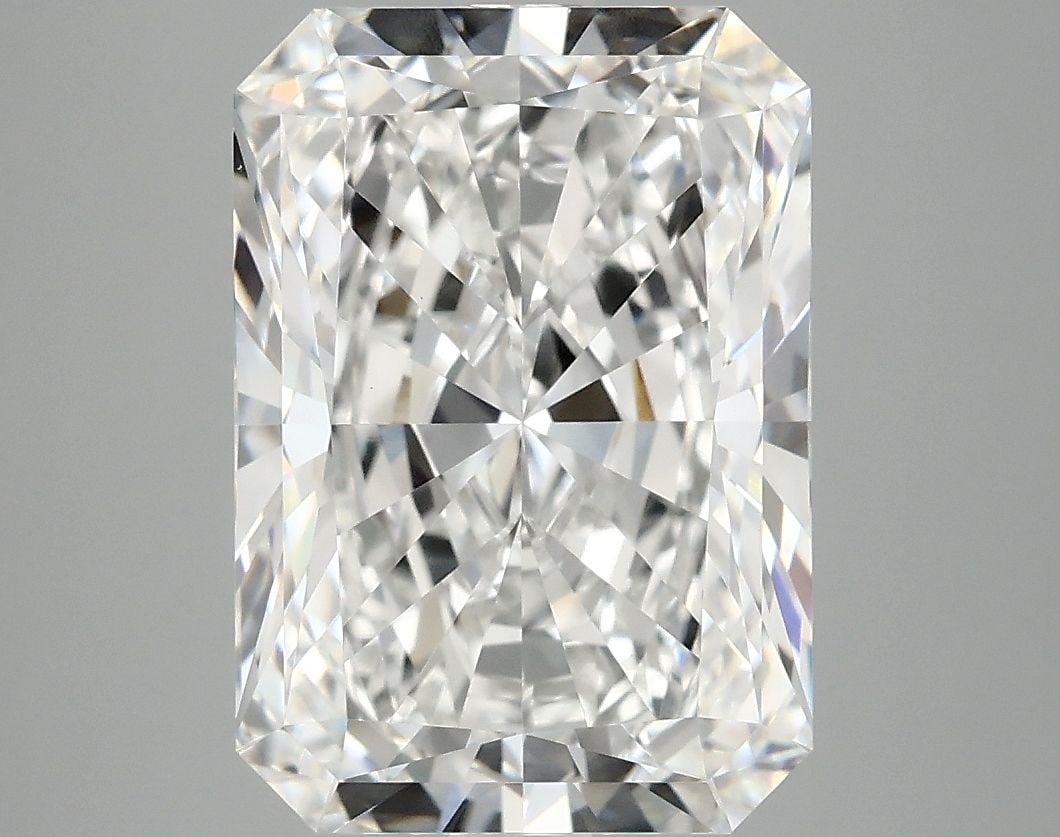 IGI Radiant 4.98ct E VVS2 - Loose Lab Diamond: IGI Radiant 4.98ct E VVS2 - Loose Lab Diamond Item Specifics: Source: This Is A Real Diamond Grown In A Lab Not Mined. Carat: 4.98 Cut: - Color: E Clarity: VVS2 Polish: EX Symmetry: EX Measurements: 1