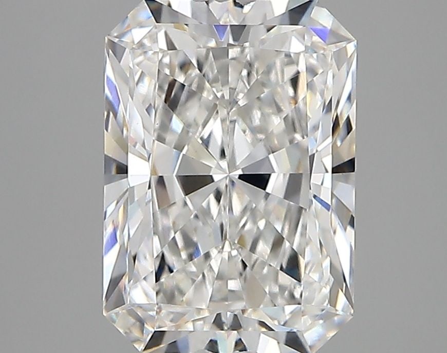 IGI Radiant 2.78ct E VVS2 - Loose Lab Diamond: IGI Radiant 2.78ct E VVS2 - Loose Lab Diamond Item Specifics: Source: This Is A Real Diamond Grown In A Lab Not Mined. Carat: 2.78 Cut: - Color: E Clarity: VVS2 Polish: EX Symmetry: EX Measurements: 9