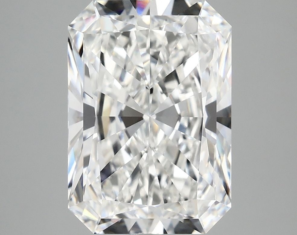 IGI Radiant 4.07ct E VVS2 - Loose Lab Diamond: IGI Radiant 4.07ct E VVS2 - Loose Lab Diamond Item Specifics: Source: This Is A Real Diamond Grown In A Lab Not Mined. Carat: 4.07 Cut: - Color: E Clarity: VVS2 Polish: EX Symmetry: EX Measurements: 1