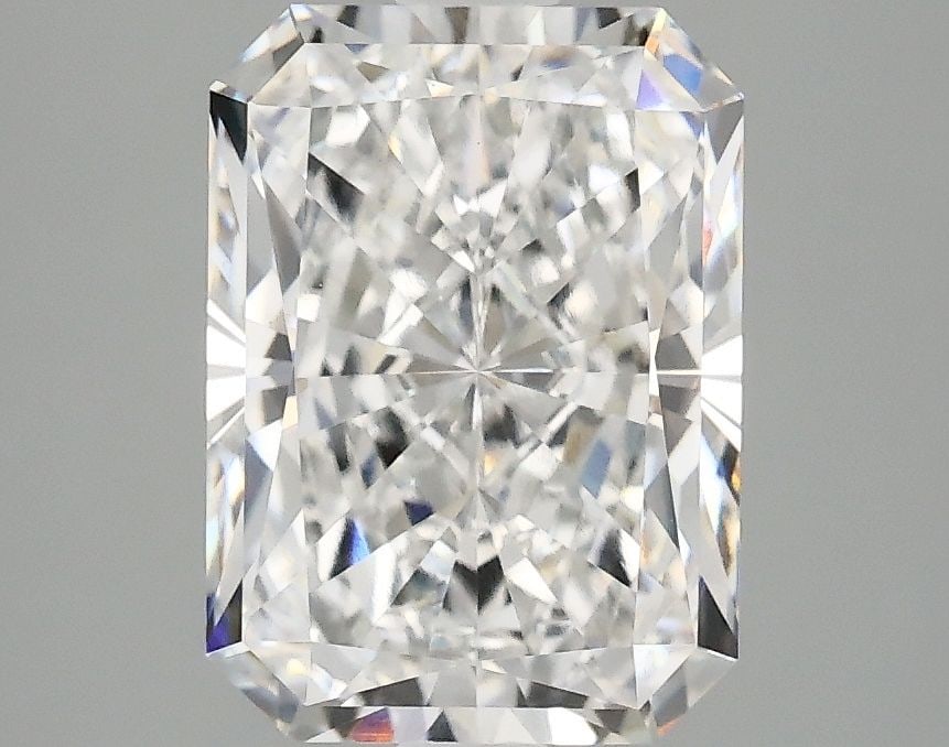 IGI Radiant 2.97ct E VVS2 - Loose Lab Diamond: IGI Radiant 2.97ct E VVS2 - Loose Lab Diamond Item Specifics: Source: This Is A Real Diamond Grown In A Lab Not Mined. Carat: 2.97 Cut: - Color: E Clarity: VVS2 Polish: EX Symmetry: EX Measurements: 9