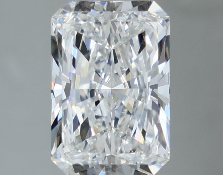 IGI Radiant 2.09ct E VVS2 - Loose Lab Diamond: IGI Radiant 2.09ct E VVS2 - Loose Lab Diamond Item Specifics: Source: This Is A Real Diamond Grown In A Lab Not Mined. Carat: 2.09 Cut: - Color: E Clarity: VVS2 Polish: EX Symmetry: EX Measurements: 9