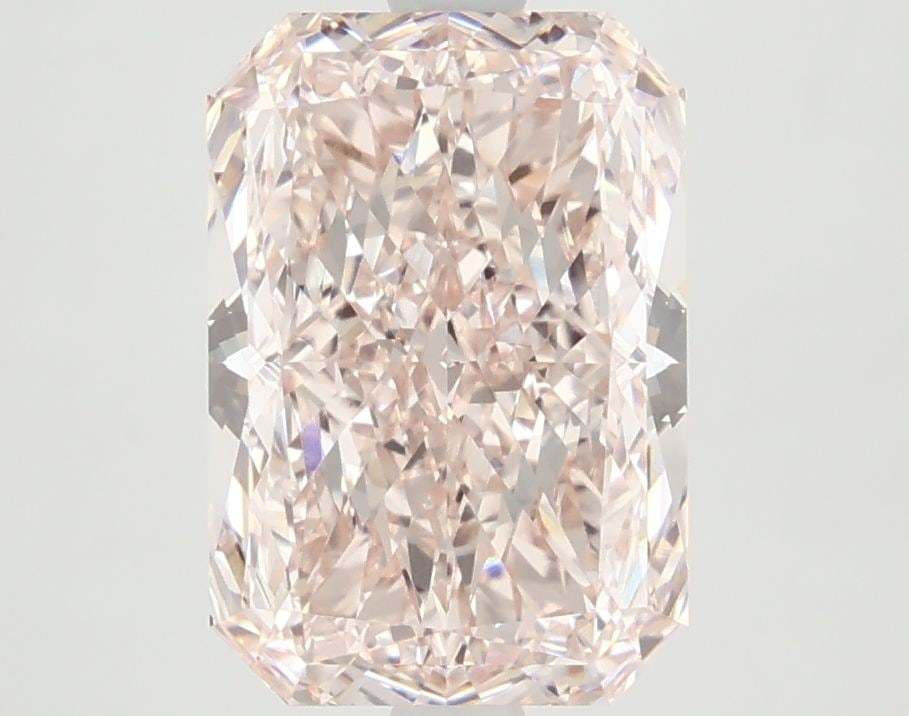 IGI Radiant 3.63ct Fancy Pink VVS2 - Loose Lab Diamond: IGI Radiant 3.63ct Fancy Pink VVS2 - Loose Lab Diamond Item Specifics: Source: This Is A Real Diamond Grown In A Lab Not Mined. Carat: 3.63 Cut: - Color: Fancy Pink Clarity: VVS2 Polish: EX Symmetry: 