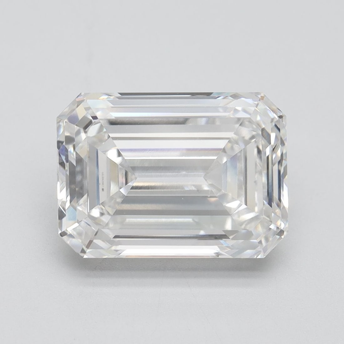 IGI Emerald 5.04ct D VVS2 - Loose Lab Diamond: IGI Emerald 5.04ct D VVS2 - Loose Lab Diamond Item Specifics: Source: This Is A Real Diamond Grown In A Lab Not Mined. Carat: 5.04 Cut: - Color: D Clarity: VVS2 Polish: EX Symmetry: EX Measurements: 1